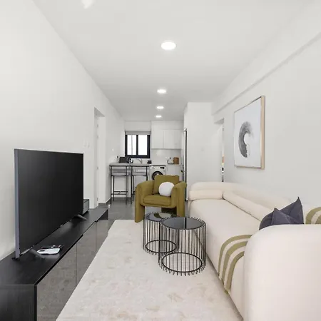 Lighthouse I Apartment
